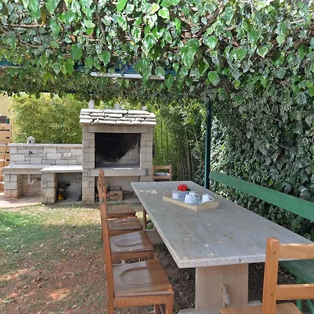 Semesterbostad Valter 2136 Vodnjan