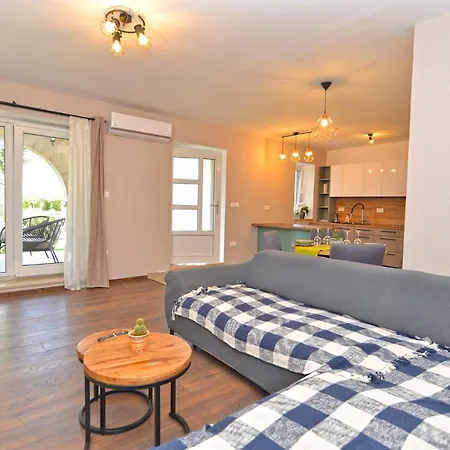 Holiday home Valter 2136 *