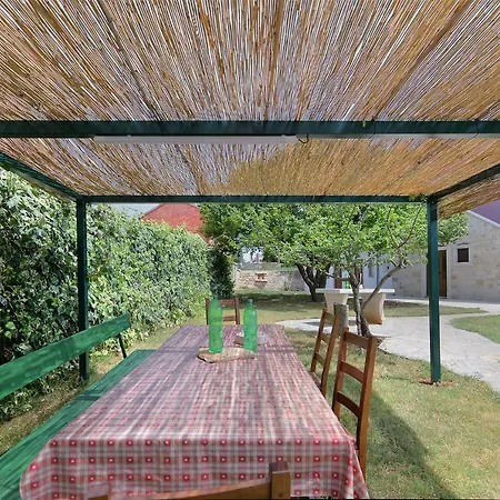 Valter 2136 Holiday home Vodnjan