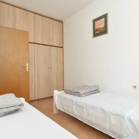 Valter 2136 Semesterbostad *