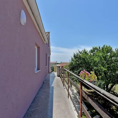 Valter 2136 Holiday home