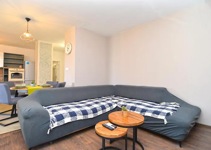 Valter 2136 펜션 보드냔