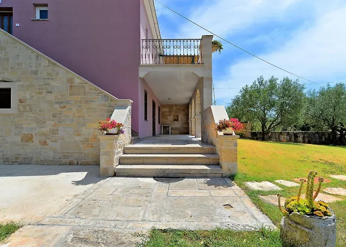 Valter 2136 펜션 *