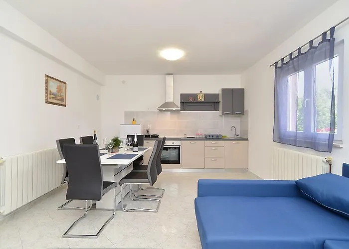 Valter 2136 펜션 보드냔