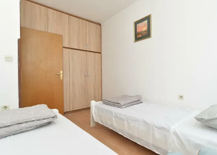 Valter 2136 펜션 *